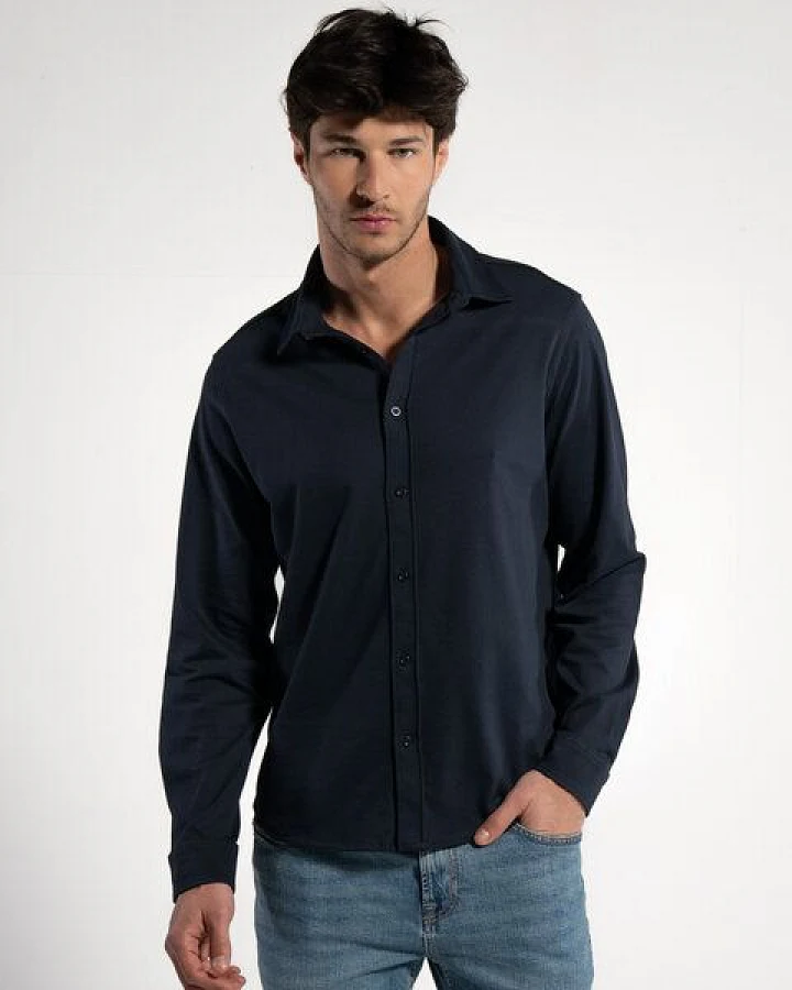 Blau