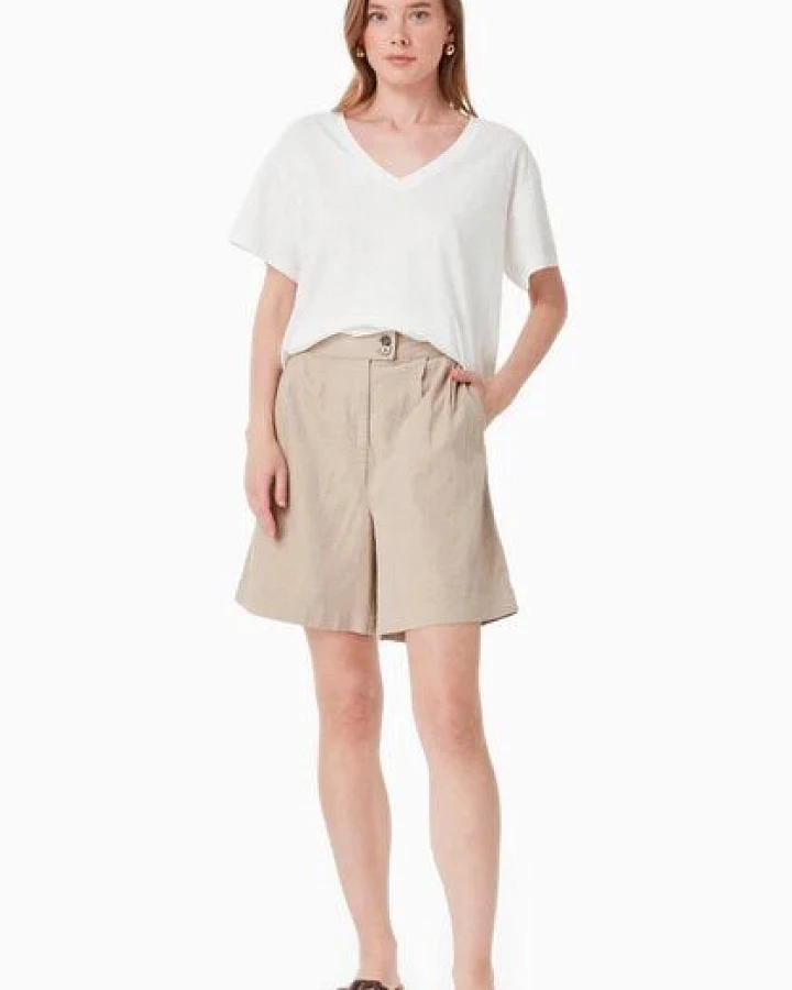 ORGANICATION Shorts aus LENZING ECOVERO und Leinen