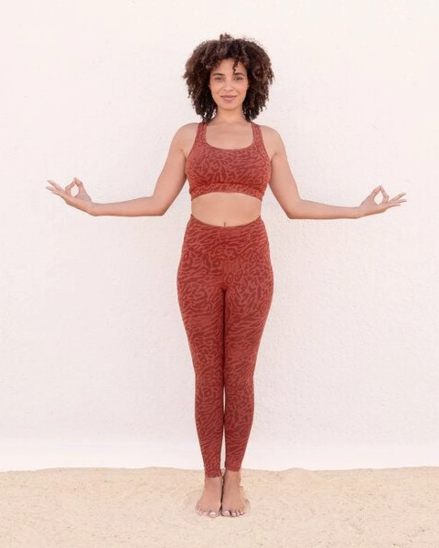 Jaya LEONA - Damen - High-Rise Leggings mit Allover-Leopard-Print aus weichem TENCEL Lyocell/Biobaumwoll-Mix mit doppelter Taillenpartie – Ansicht 3