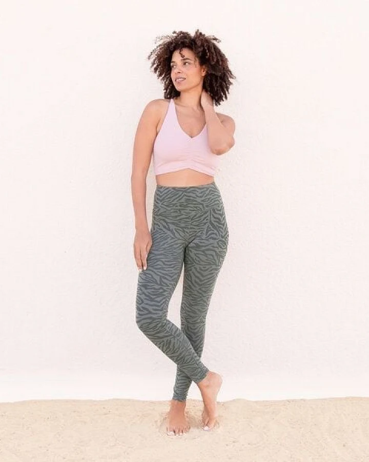 Jaya MALI - Damen - Perfekt sitzende High-Rise Leggings mit Allover-Zebra Print aus elastischer Biobaumwolle mit doppelter Taillenparti