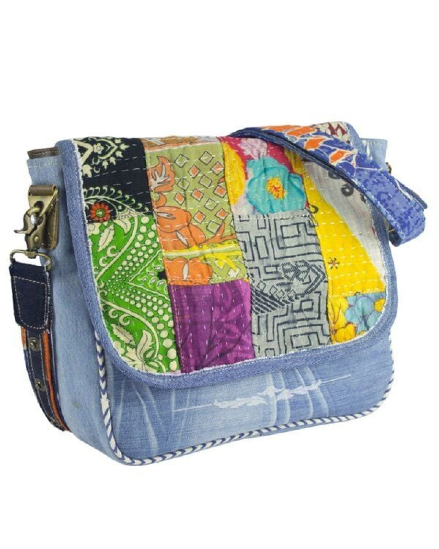 Sunsa Damen Messenger Tasche. Nachhaltige Umhängetasche aus recycelter Sari & Jeans – Ansicht 3