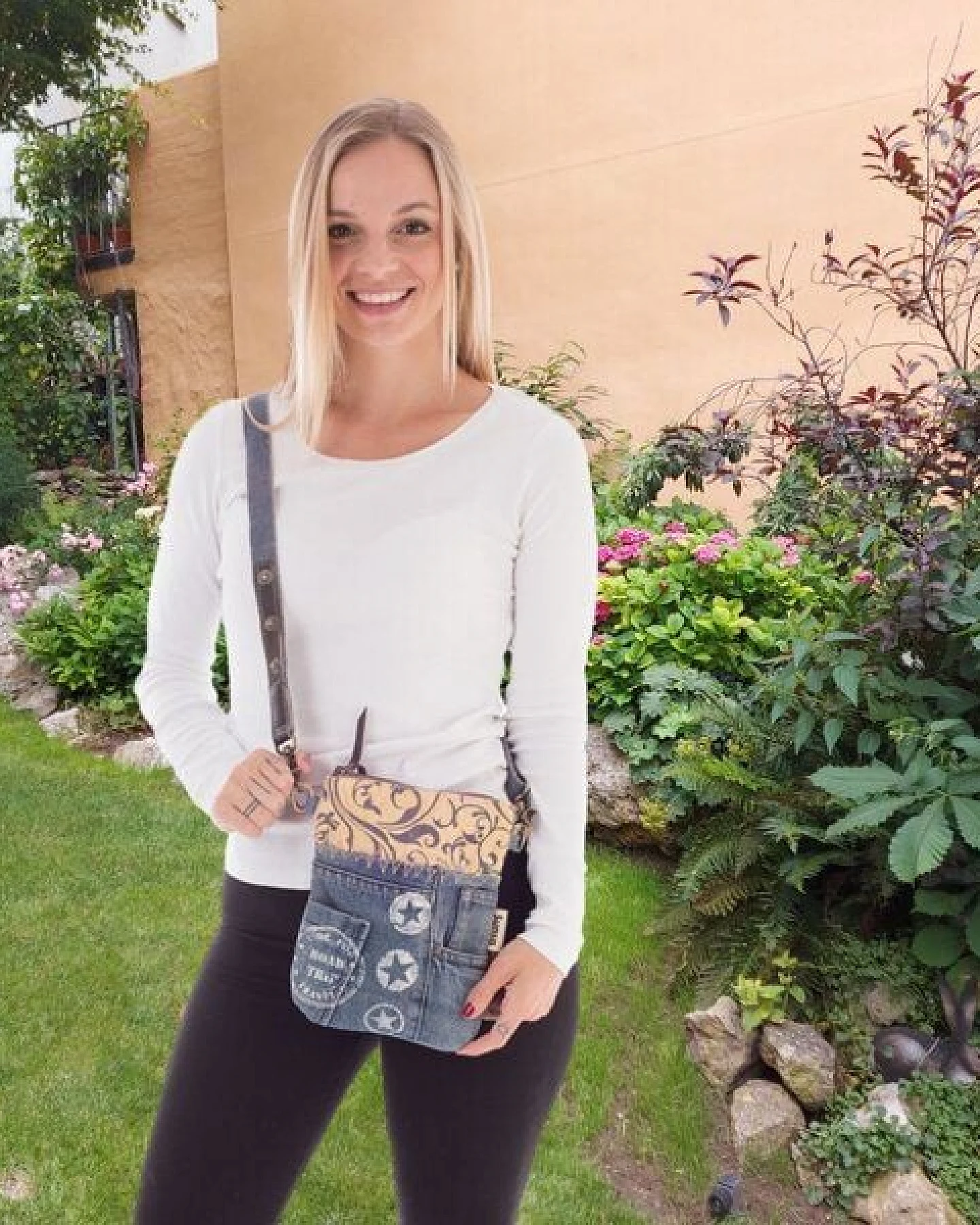 Sunsa kleine Umhängetasche aus recycelter Jeans & Canvas Mini Jeanstasche – Ansicht 3