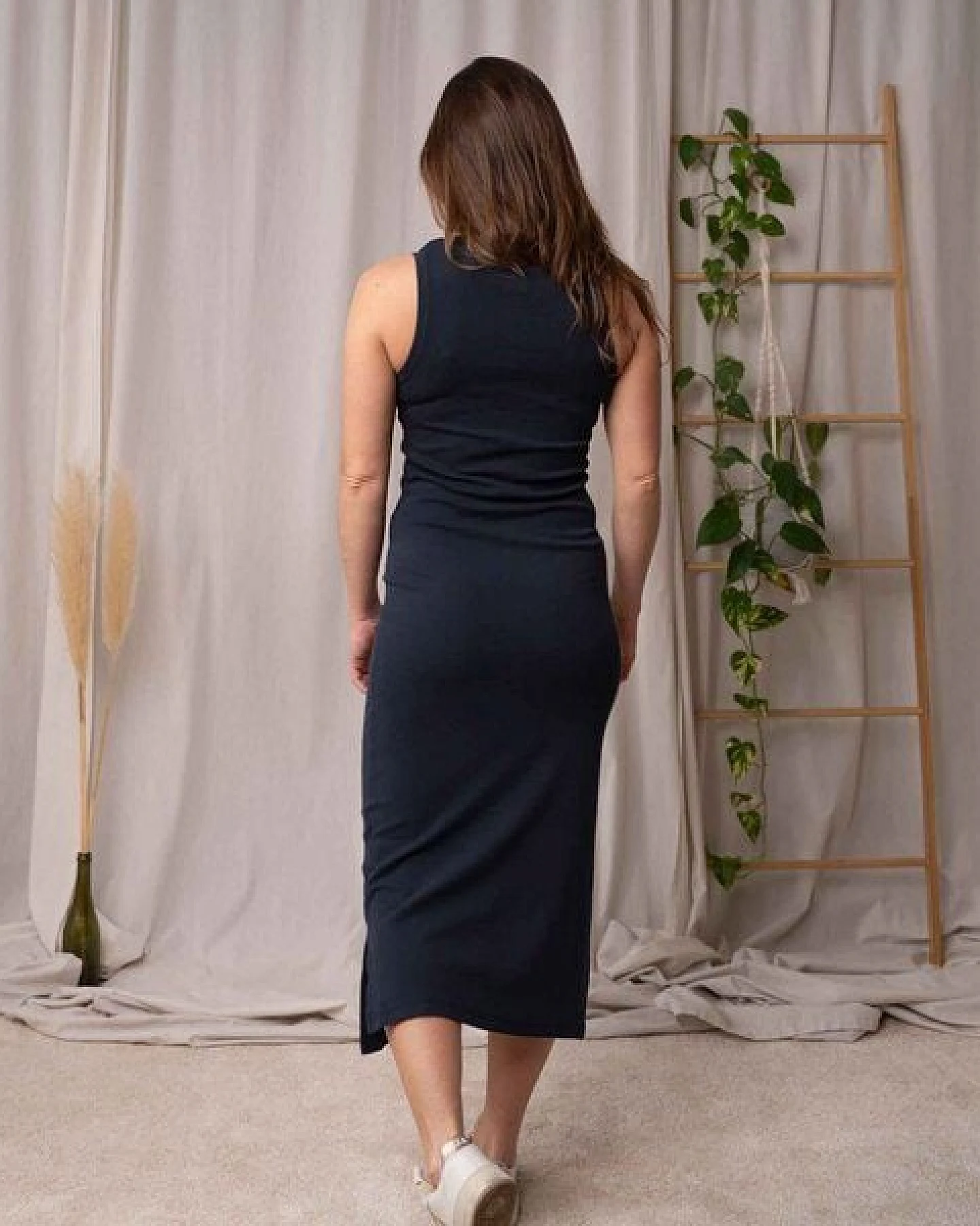 Vresh Clothing Violetta - Rib Kleid aus Biobaumwolle – Ansicht 2