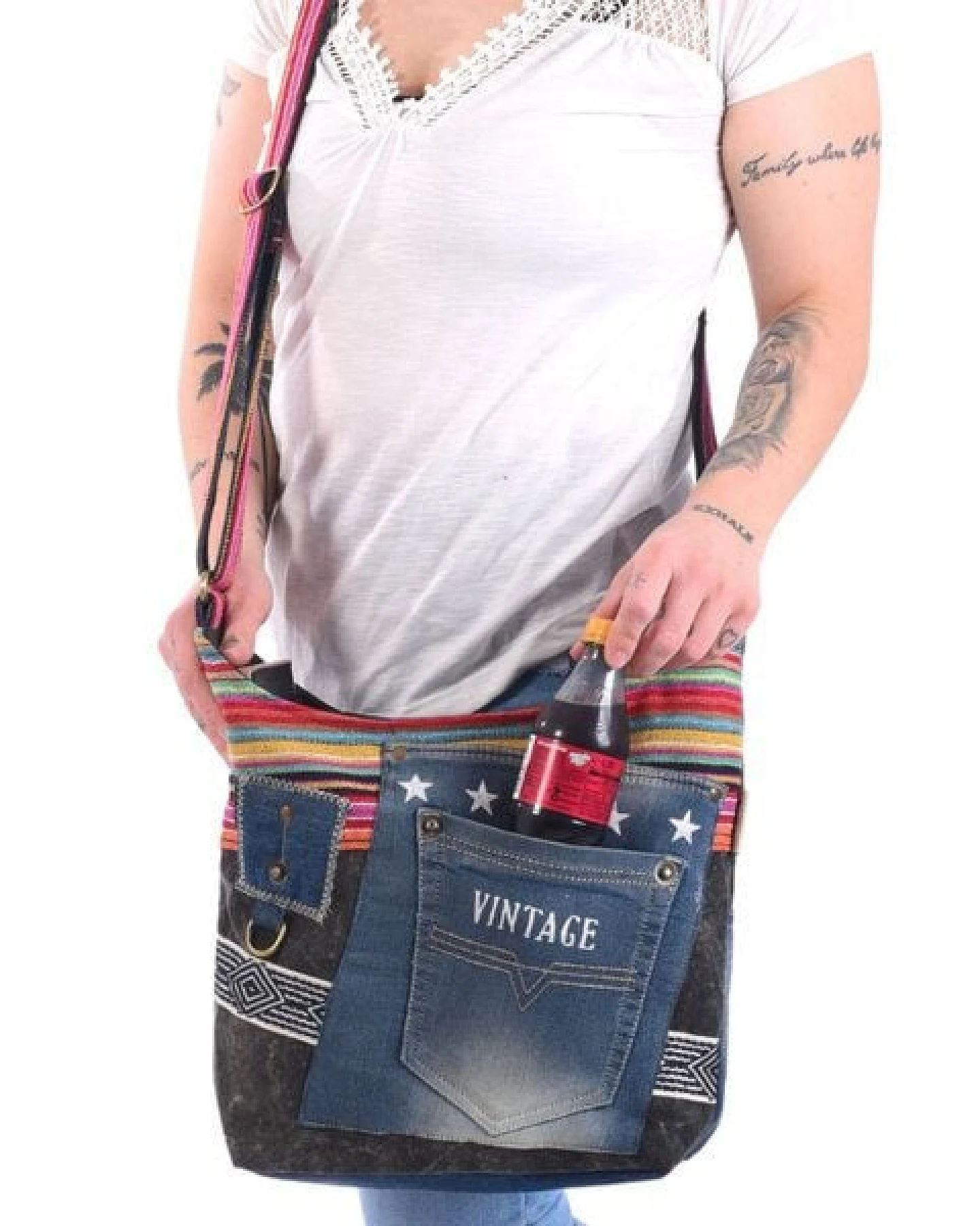 Sunsa Umhängetasche aus recycelter Jeans & Canvas. Nachhaltige Crossbody Hobo Tasche – Ansicht 4