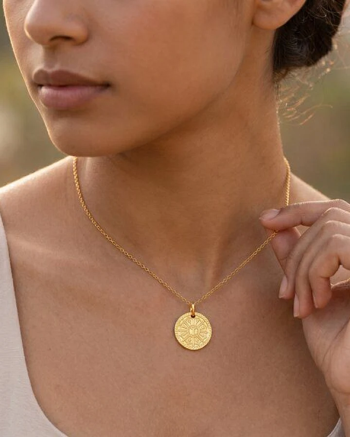 Divasya Gold-Halskette Om Mantra