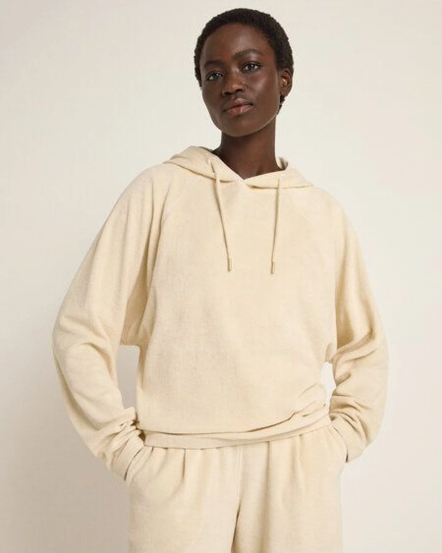 LANIUS Kapuzensweatshirt (GOTS) aus Bio-Baumwolle und recyceltem Polyester – Ansicht 2