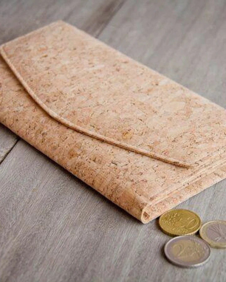 BY COPALA Portemonnaie / Brieftasche aus Kork mit Magnet und Zipper Verschluss