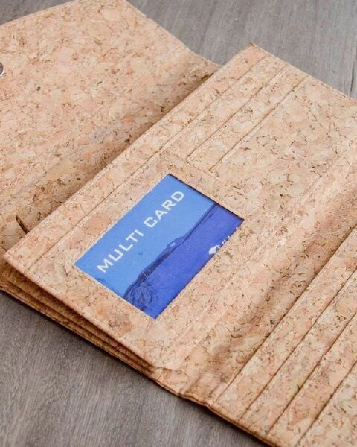 BY COPALA Portemonnaie / Brieftasche aus Kork mit Magnet und Zipper Verschluss – Ansicht 4