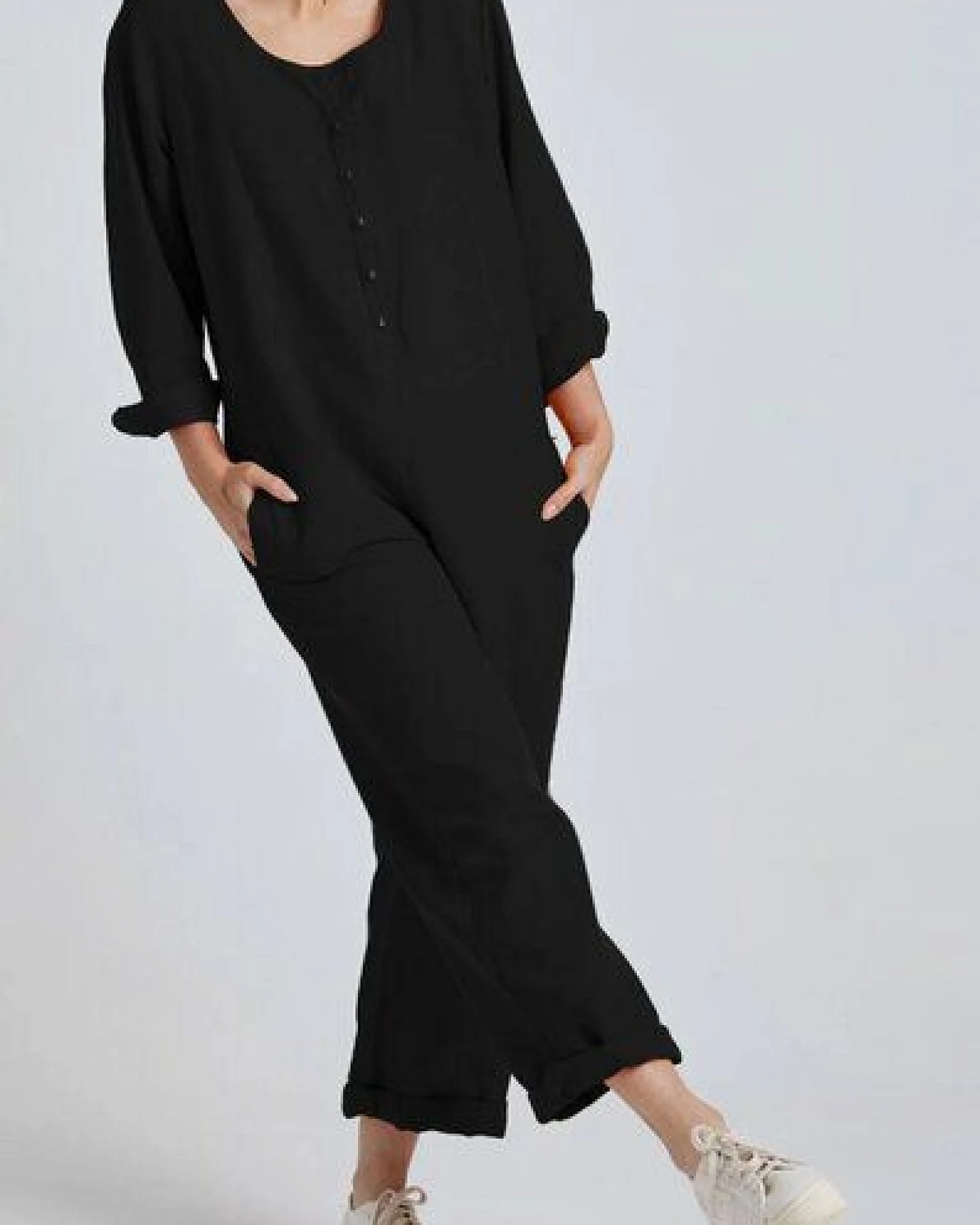 Flax and Loom Leinen Jumpsuit Modell: Clara – Ansicht 4