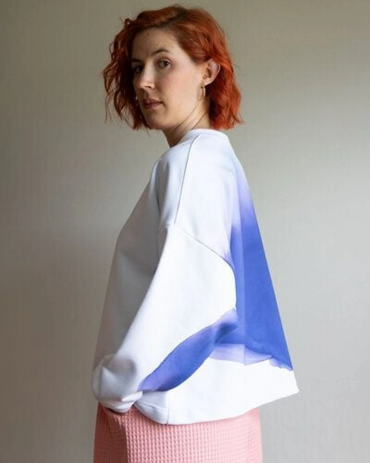 Ecostories Oversized Sweatshirt Pinselstrich – Ansicht 4