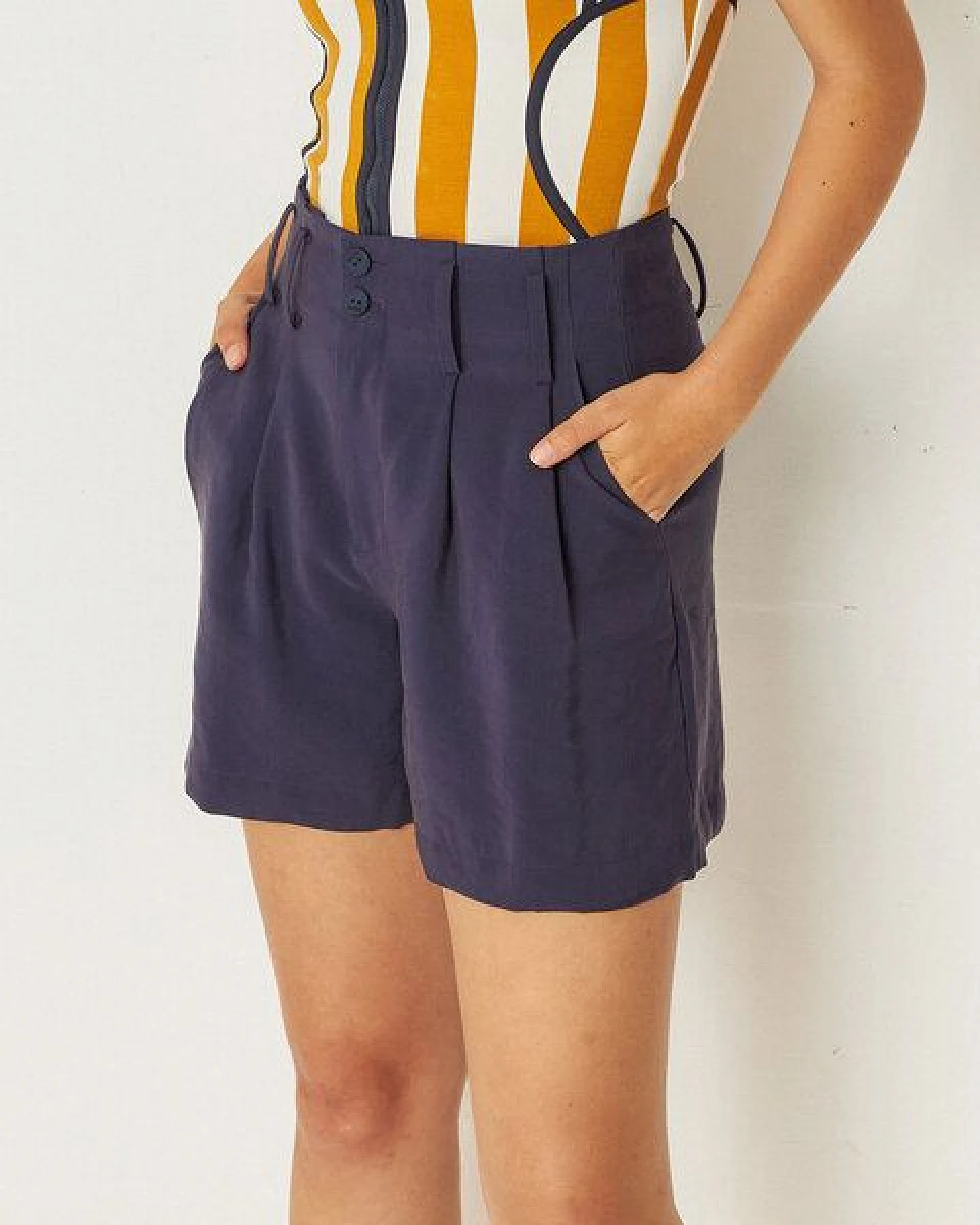 SKFK Neba Short - aus EcoVero – Ansicht 2