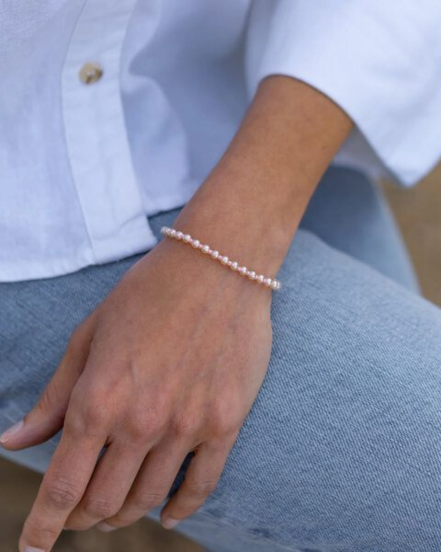 juni Veganes Perlenarmband "Rebell" - in neon pink, orange, blau, rosa oder goldgelb – Ansicht 3