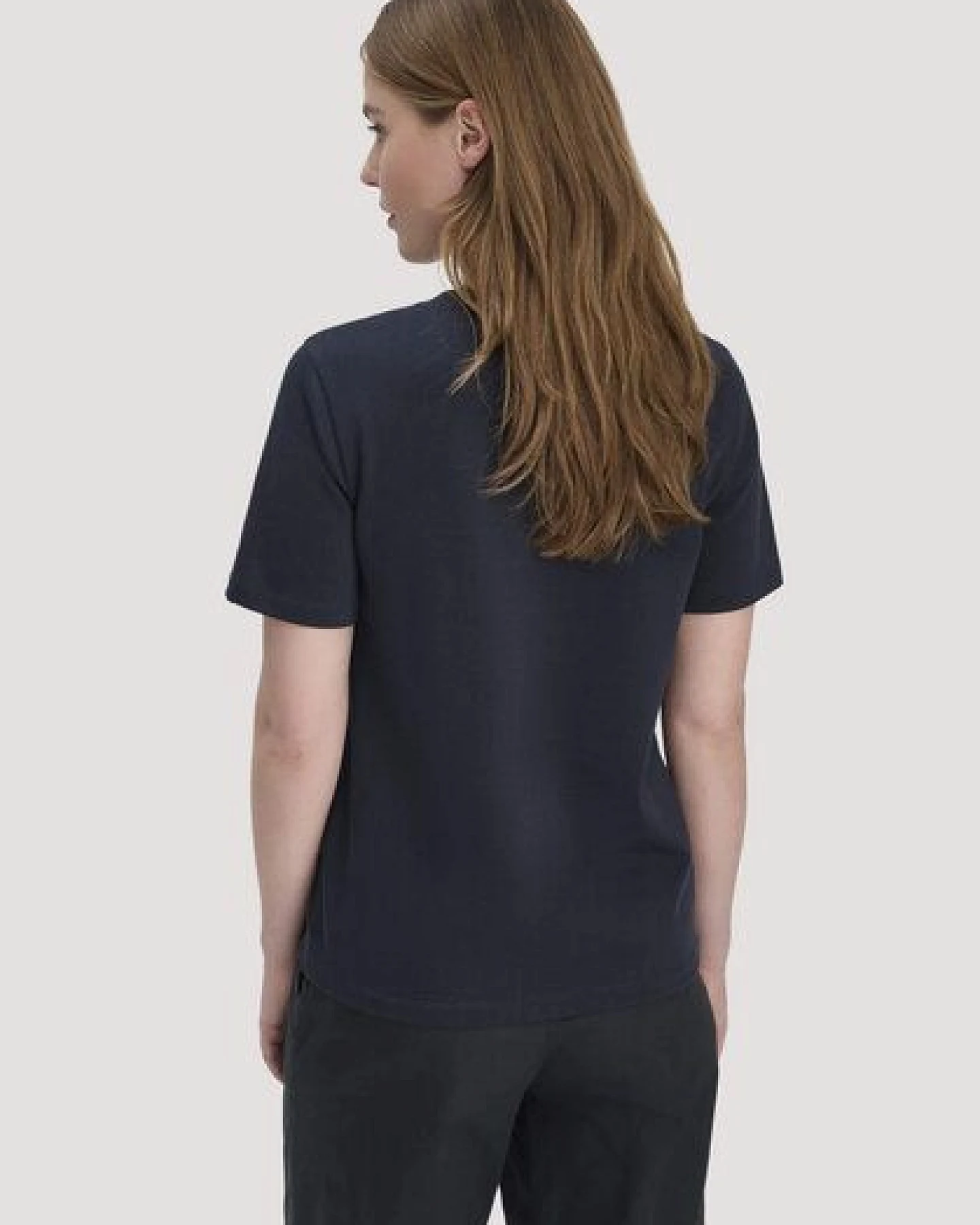 hessnatur T-Shirt aus reiner Bio-Baumwolle – Ansicht 2