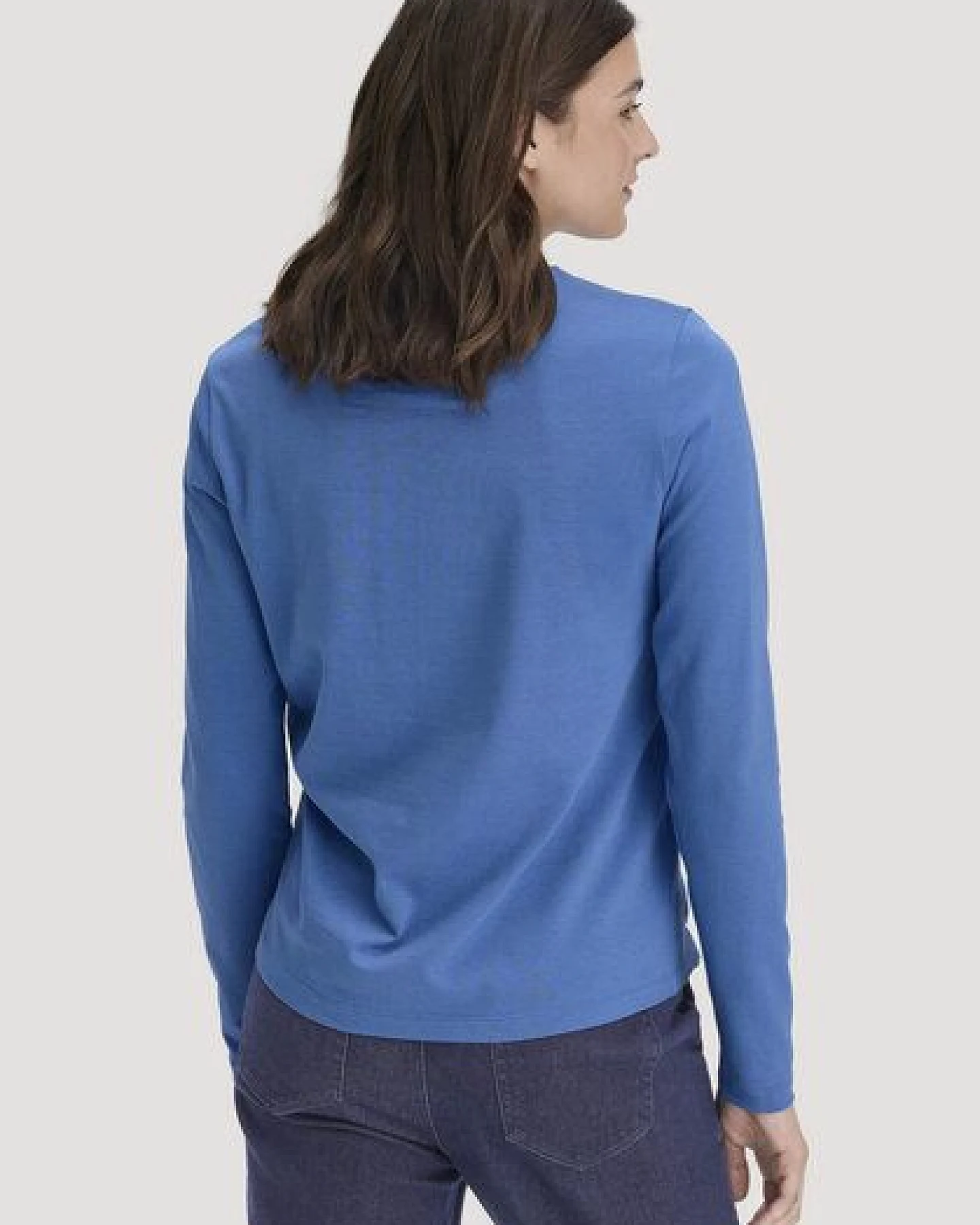 hessnatur Langarmshirt aus reiner Bio-Baumwolle – Ansicht 2
