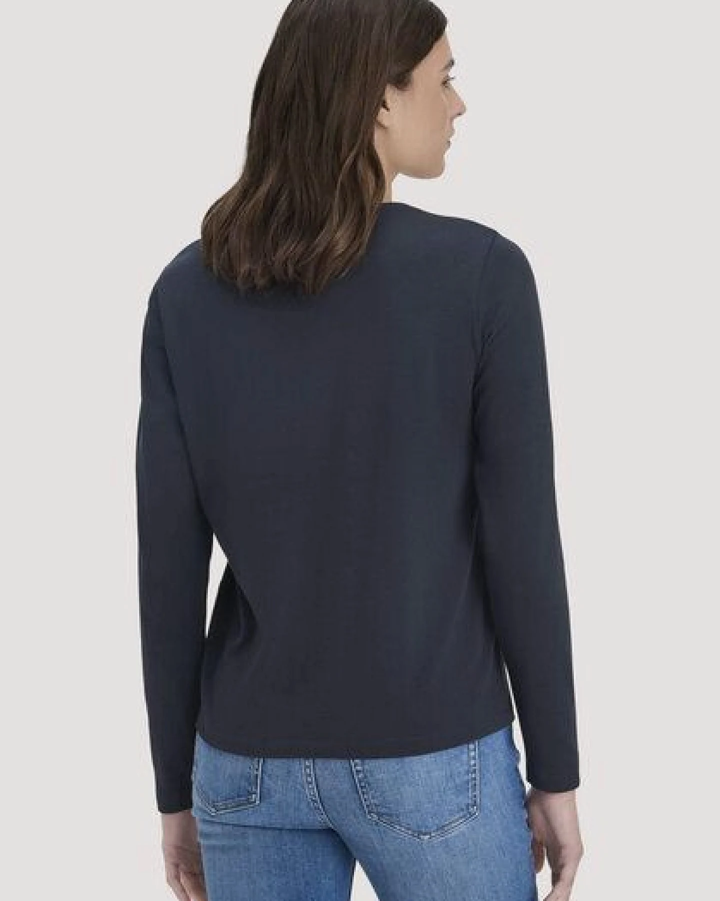 hessnatur Langarmshirt aus reiner Bio-Baumwolle – Ansicht 2