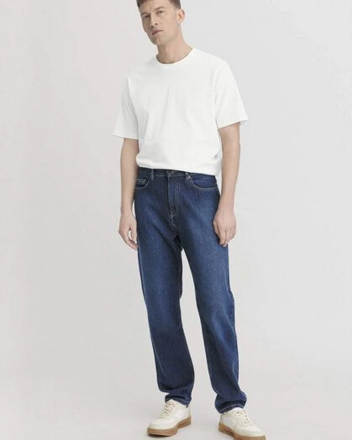 hessnatur Jeans Mads Relaxed Tapered aus reinem Bio-Denim