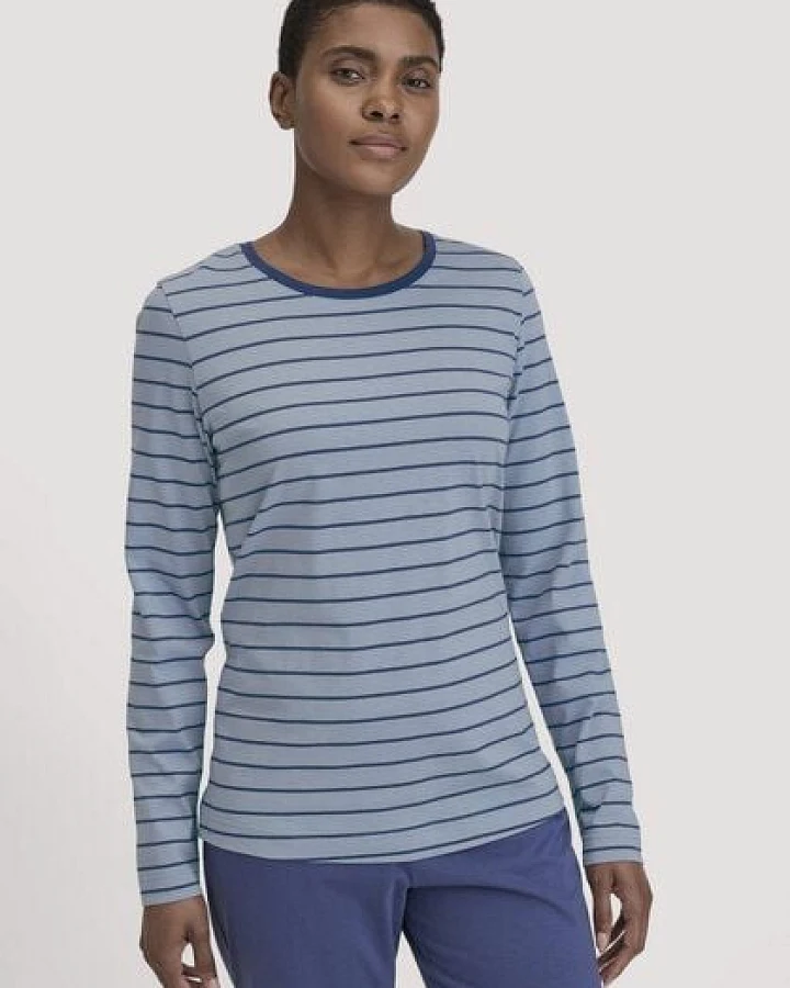 hessnatur Langarm-Schlafshirt aus reiner Bio-Baumwolle