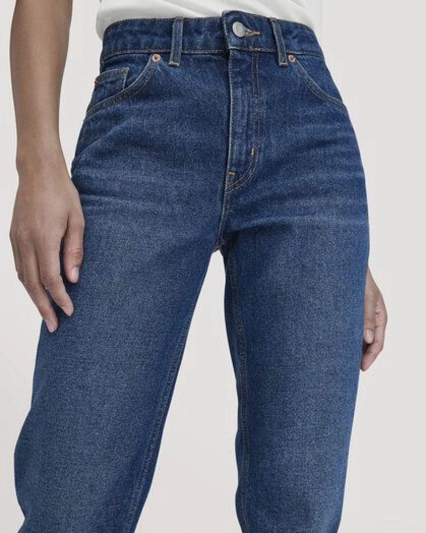 hessnatur Jeans HANNA High Rise Mom aus reinem Bio-Denim – Ansicht 2