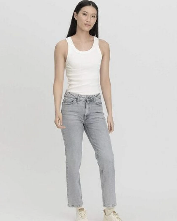hessnatur Jeans BEA High Rise Straight aus Bio-Denim
