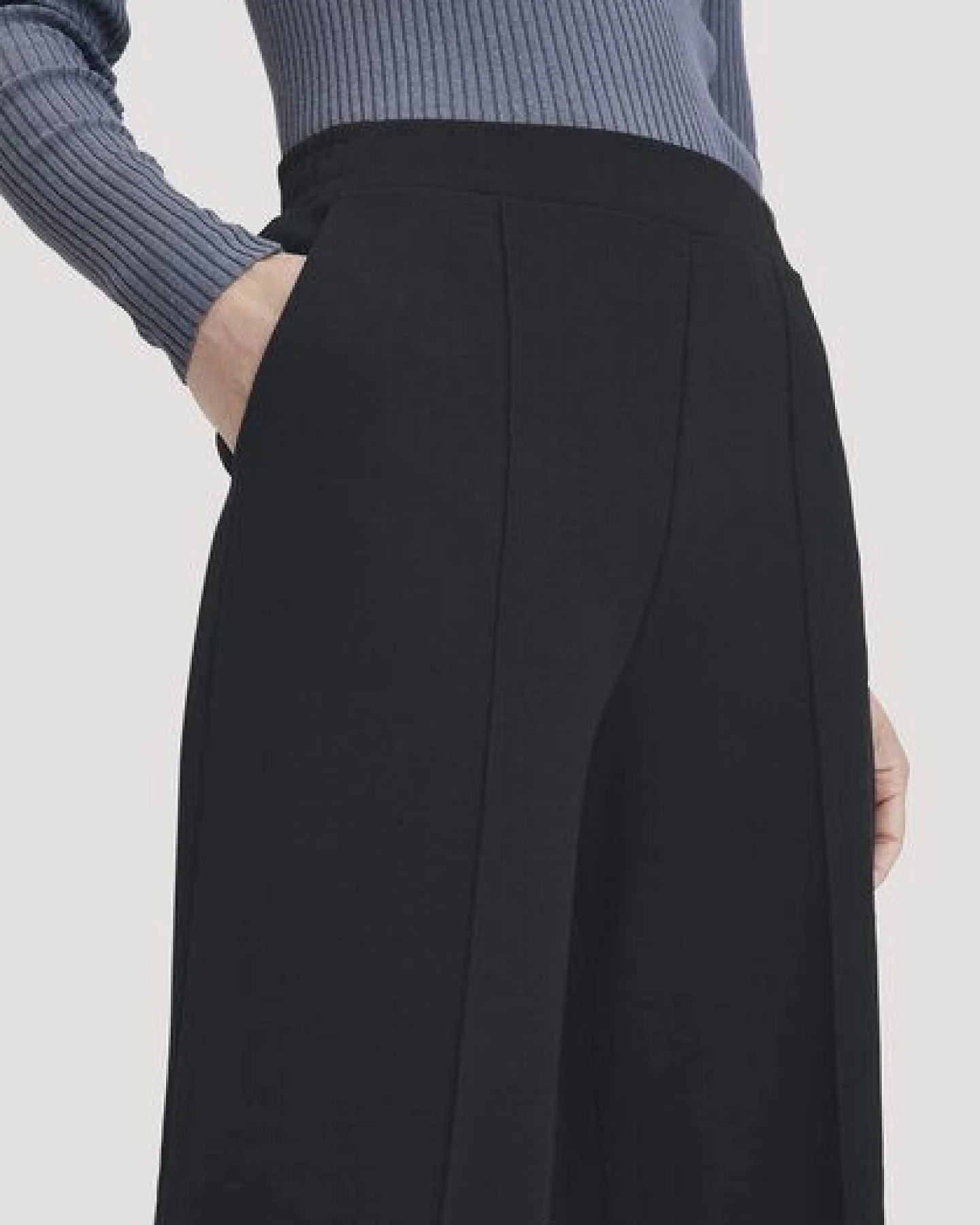 hessnatur Jersey-Hose Relaxed Wide Leg aus Bio-Baumwolle – Ansicht 2