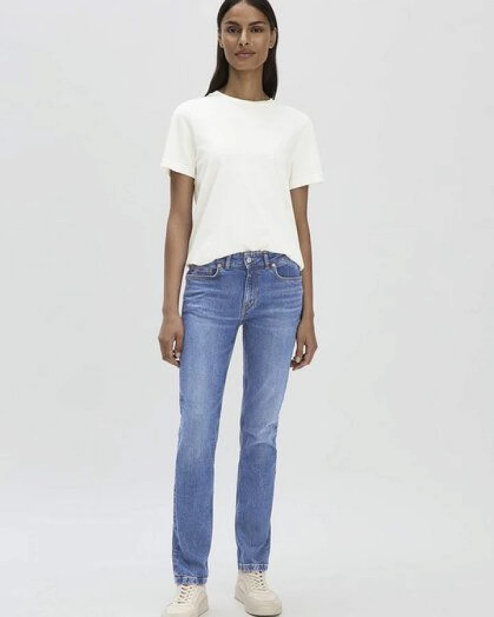 hessnatur Jeans LEA Mid Rise Slim aus Bio-Denim