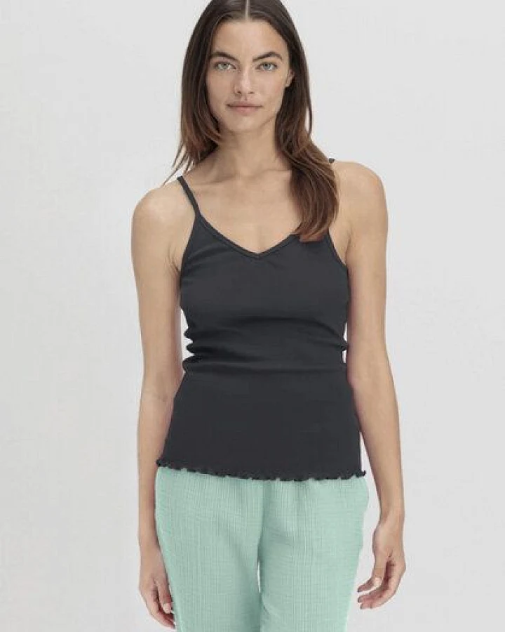 Produktseite: hessnatur Spaghetti-Top V-Neck Fitted 2er-Set PURE NATURE aus reiner Bio-Baumwolle