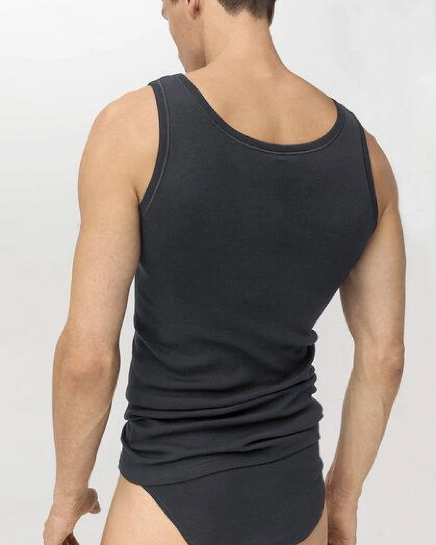 hessnatur Athletic Shirt Fitted 2er Pack PURE NATURE aus reiner Bio-Baumwolle – Ansicht 4