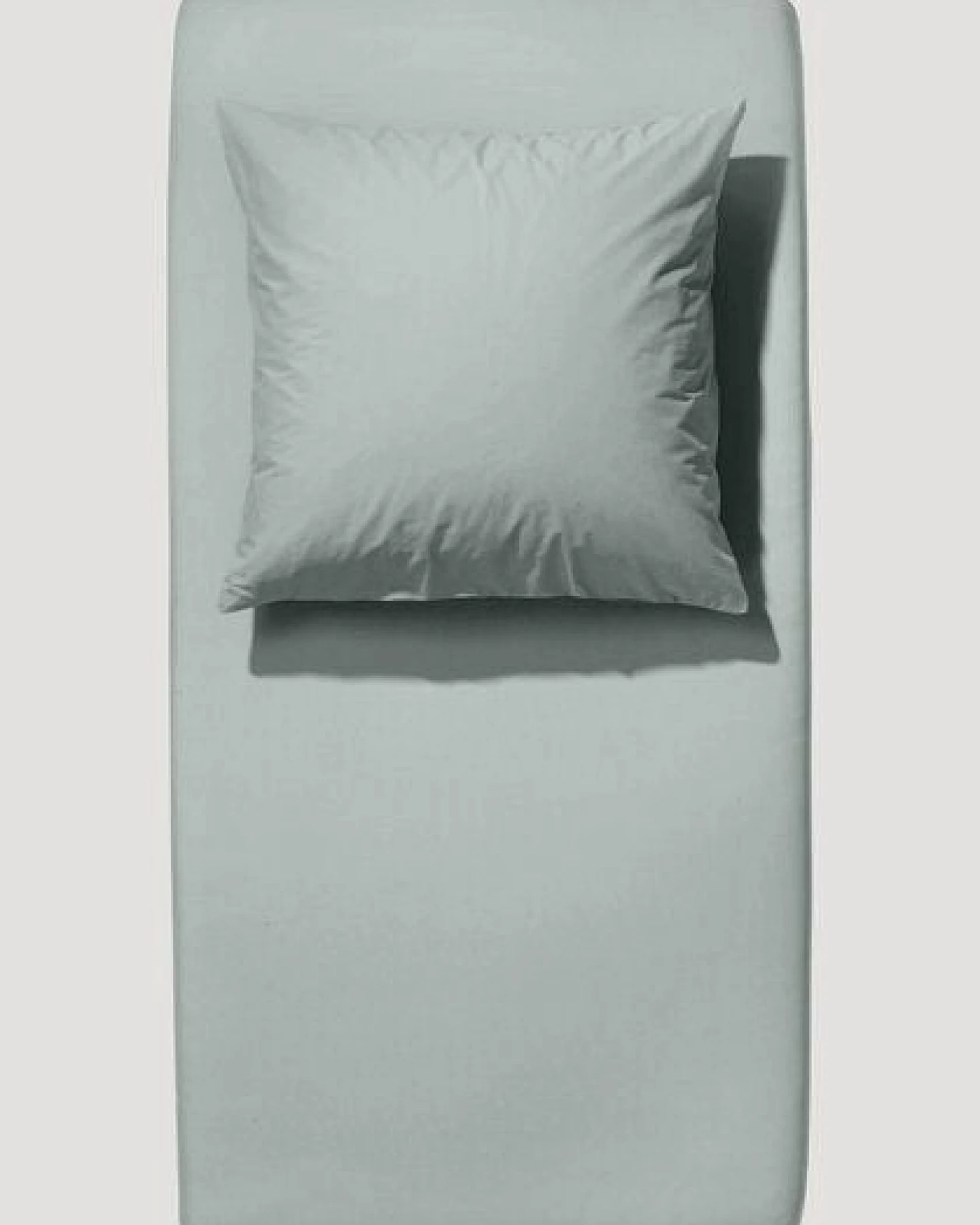 hessnatur Satin Spannbettlaken aus reiner Bio-Baumwolle – Ansicht 2