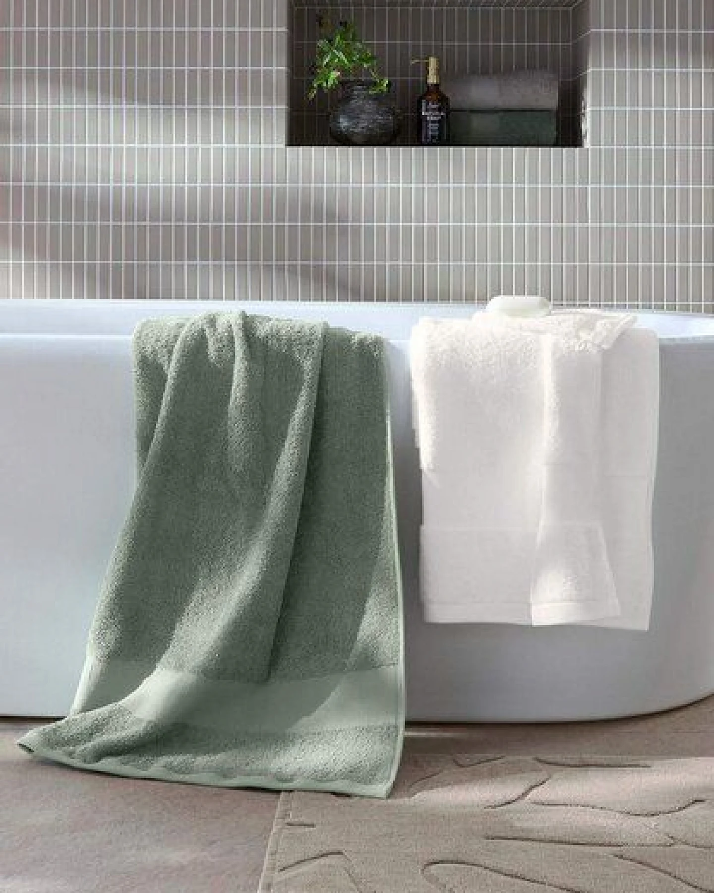 hessnatur Frottier Handtuch aus reiner Bio-Baumwolle – Ansicht 4