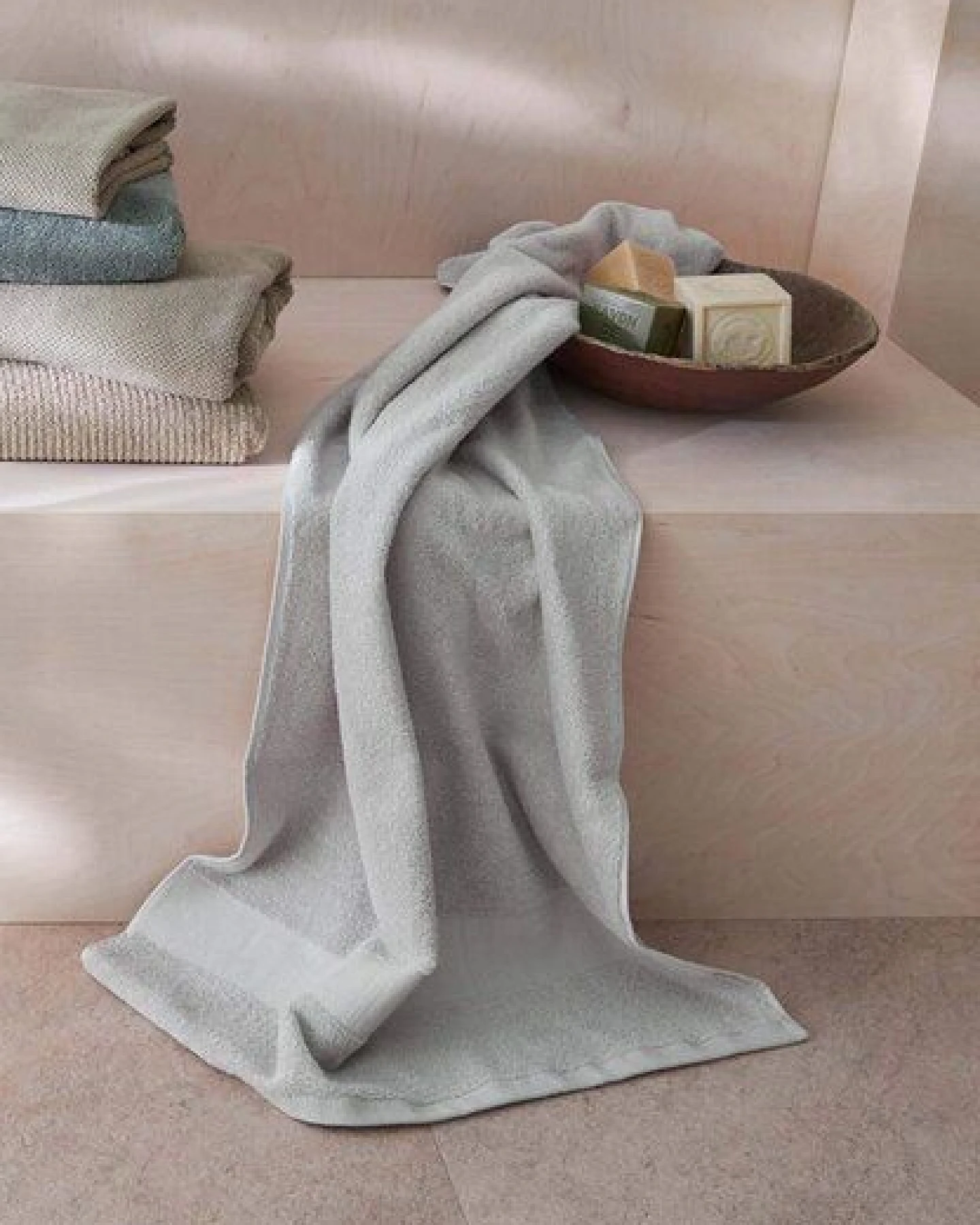 hessnatur Frottier Handtuch aus reiner Bio-Baumwolle – Ansicht 4