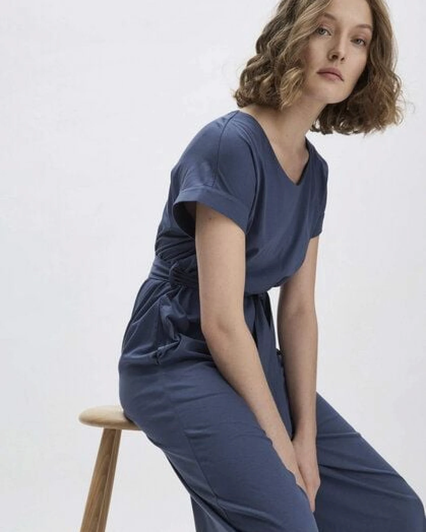 hessnatur Jersey Jumpsuit Oversize aus reiner Bio-Baumwolle – Ansicht 2