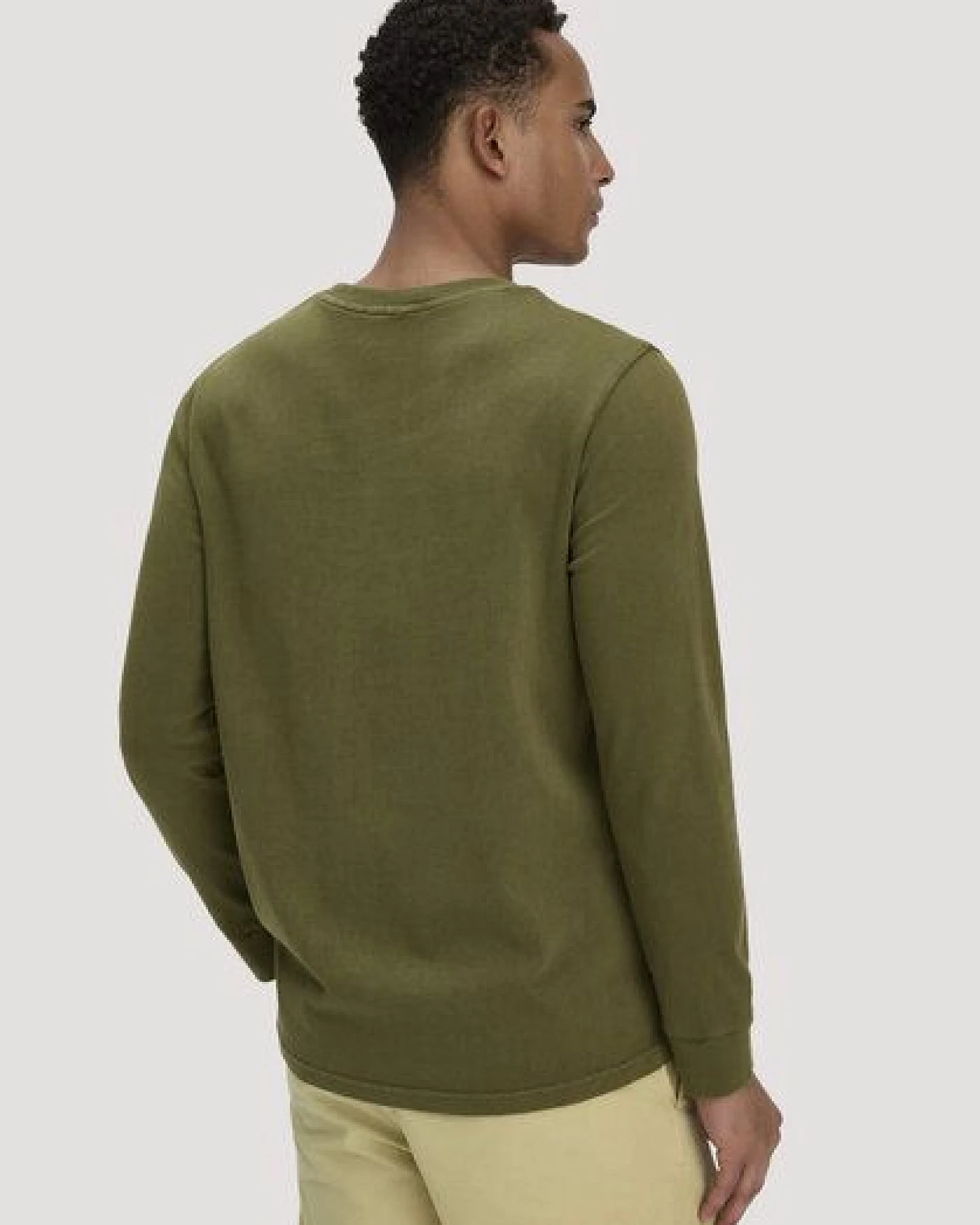 hessnatur Jersey Longsleeve Relaxed aus reiner Bio-Baumwolle – Ansicht 2