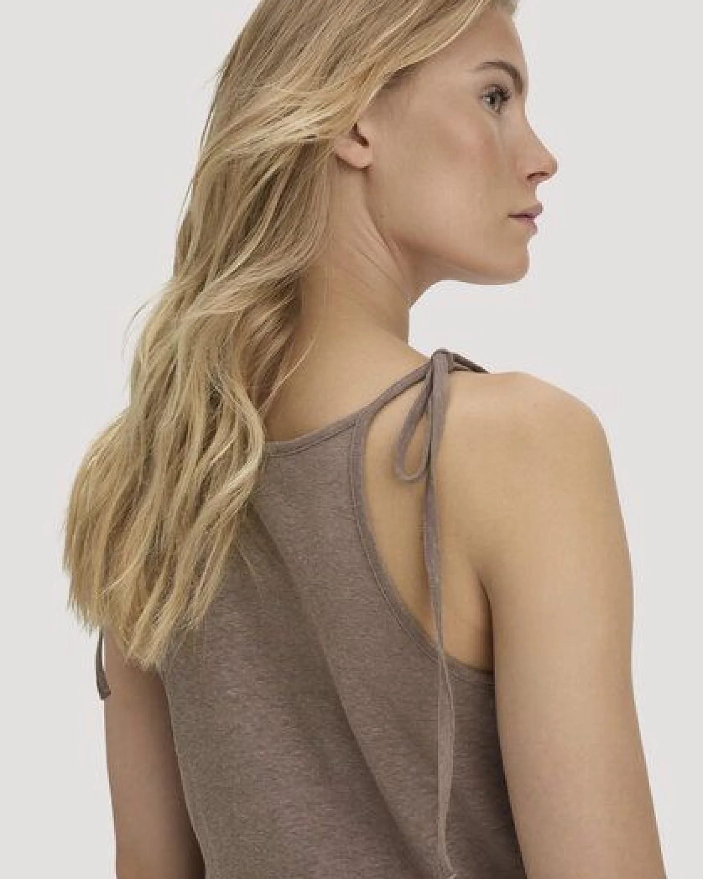 hessnatur Jersey Jumpsuit Relaxed aus Leinen und reiner Bio-Baumwolle – Ansicht 2