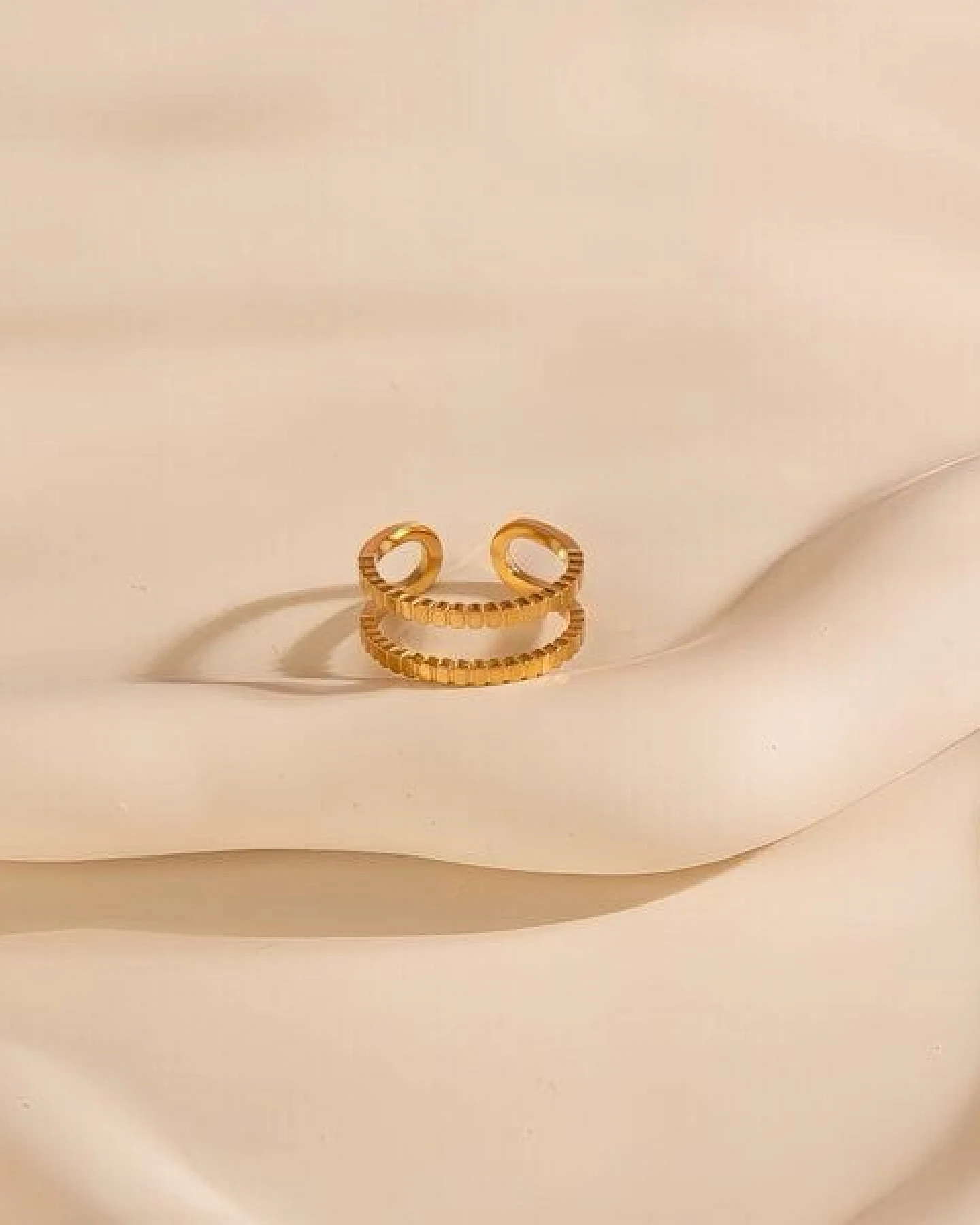 Größenverstellbarer DOTS DOUBLE Ring ca. Ø 17 mm von Elektropulli – Ansicht 2
