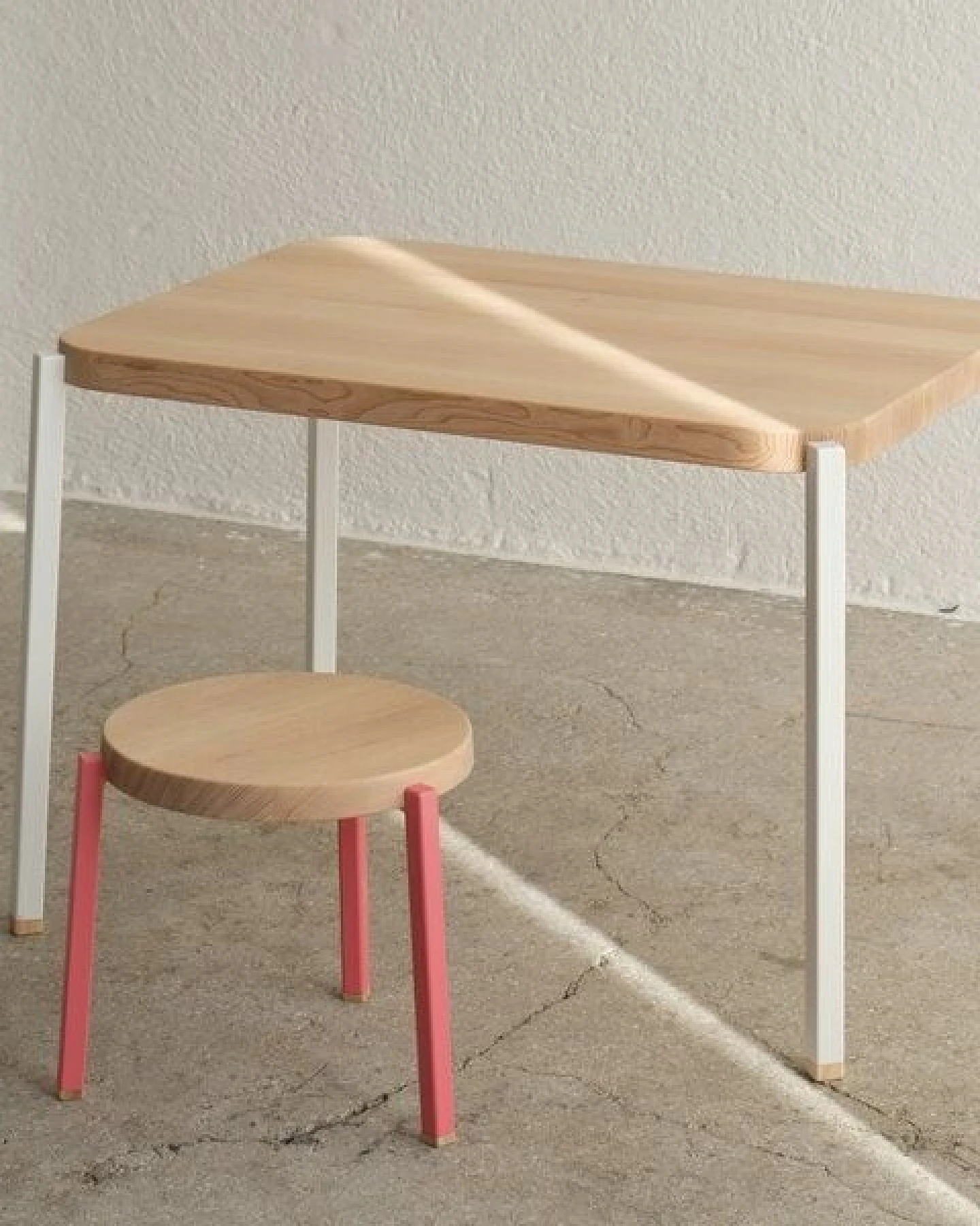 Bally und Bally Kindertisch – Ansicht 3