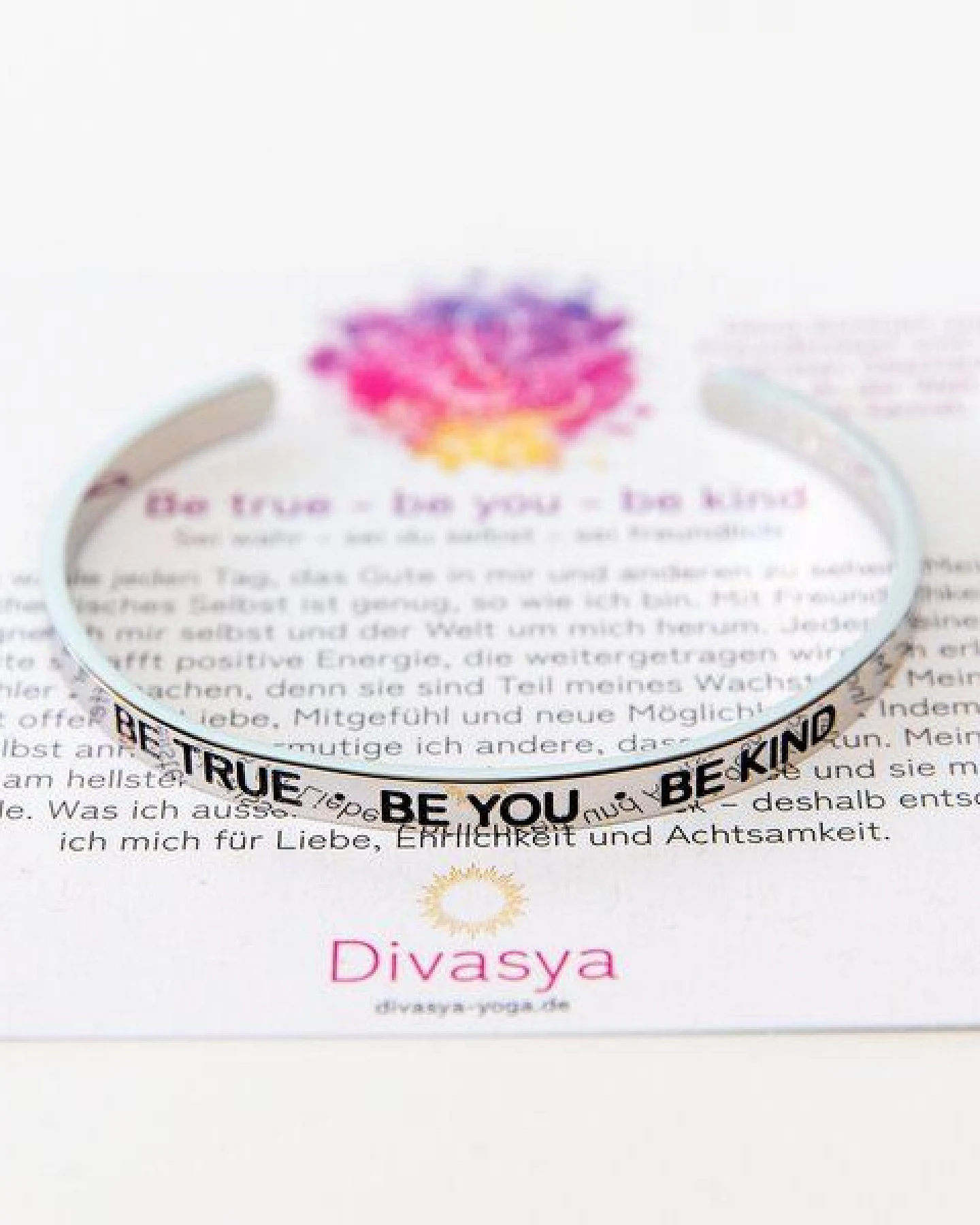 Divasya Armreif mit Gravur – Ansicht 3