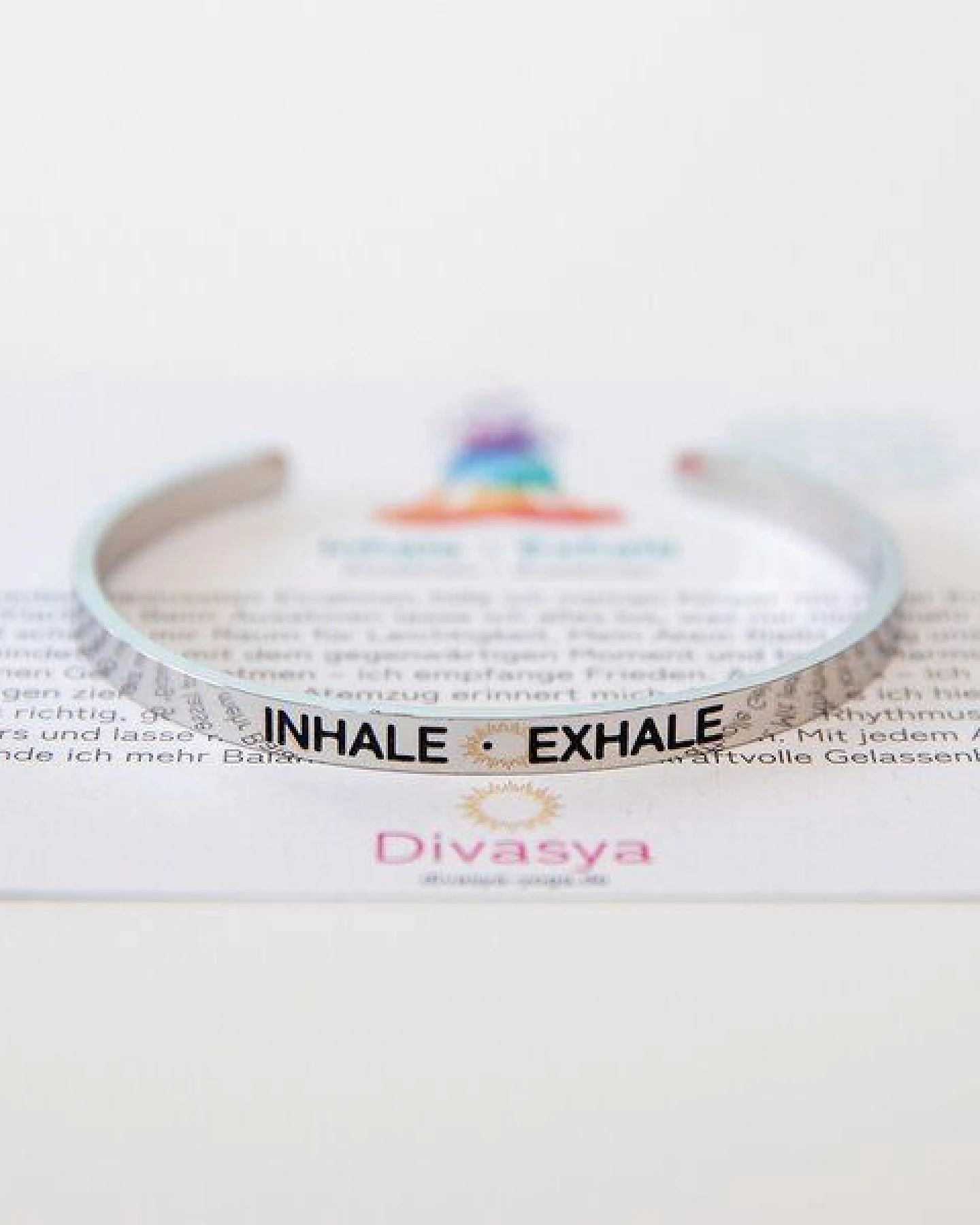 Divasya Armreif mit Gravur – Ansicht 2