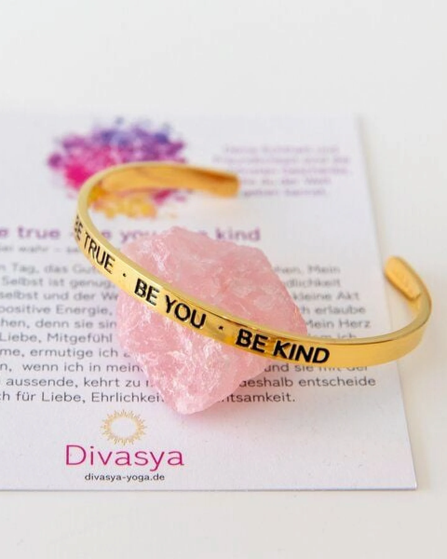 Divasya Armreif mit Gravur – Ansicht 4
