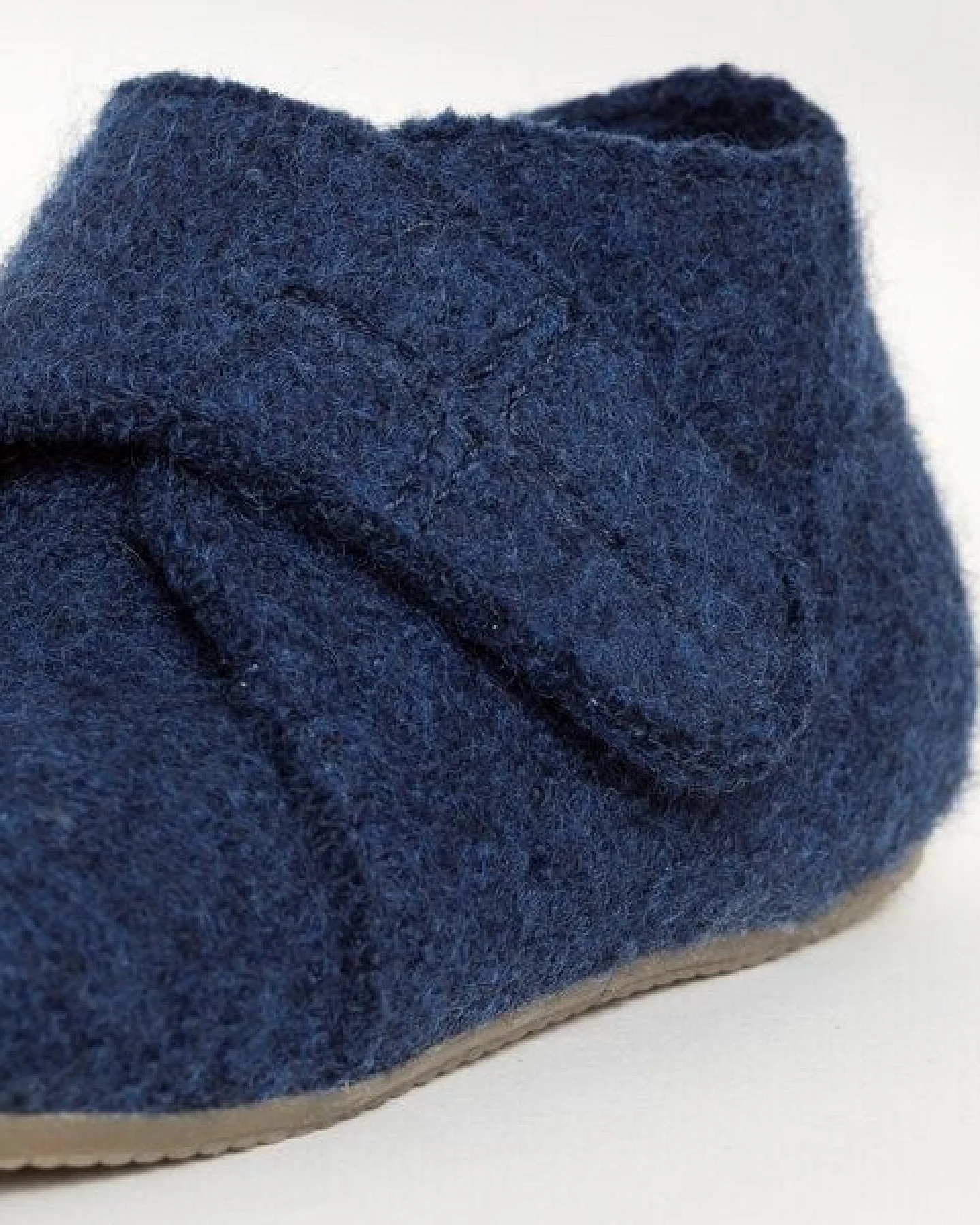 Kitz-Pichler Kinder-Hüttenschuh Juno - Kinder Hausschuh aus 100% Schurwolle für Mädchen & Jungen – Ansicht 4