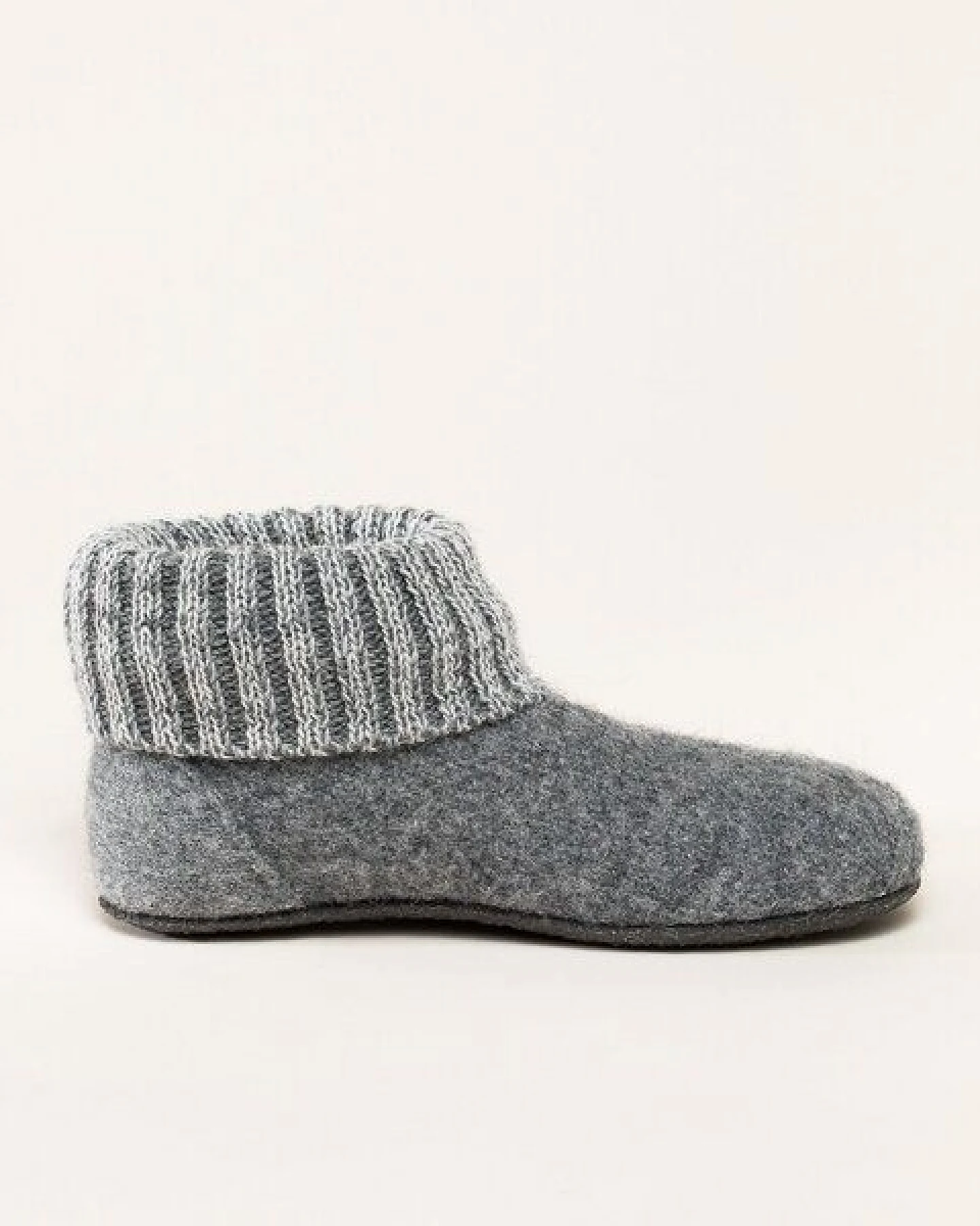 Gottstein Kinder-Hüttenschuh Alpine Boot FE - Kinderhausschuh für Mädchen & Jungen aus 100% Schurwolle – Ansicht 2