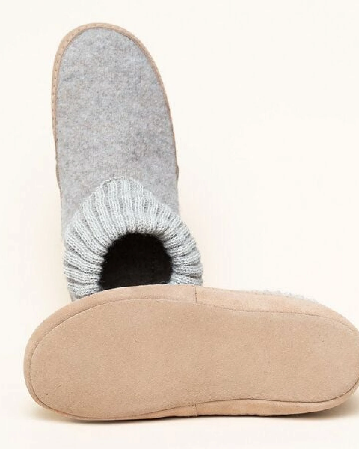 Gottstein Hüttenschuh Dakota - Hoher Filzhausschuh für Damen & Herren aus 100% Schurwolle mit extra bequemer Ledersohle & elastischem Strickbund – Ansicht 4