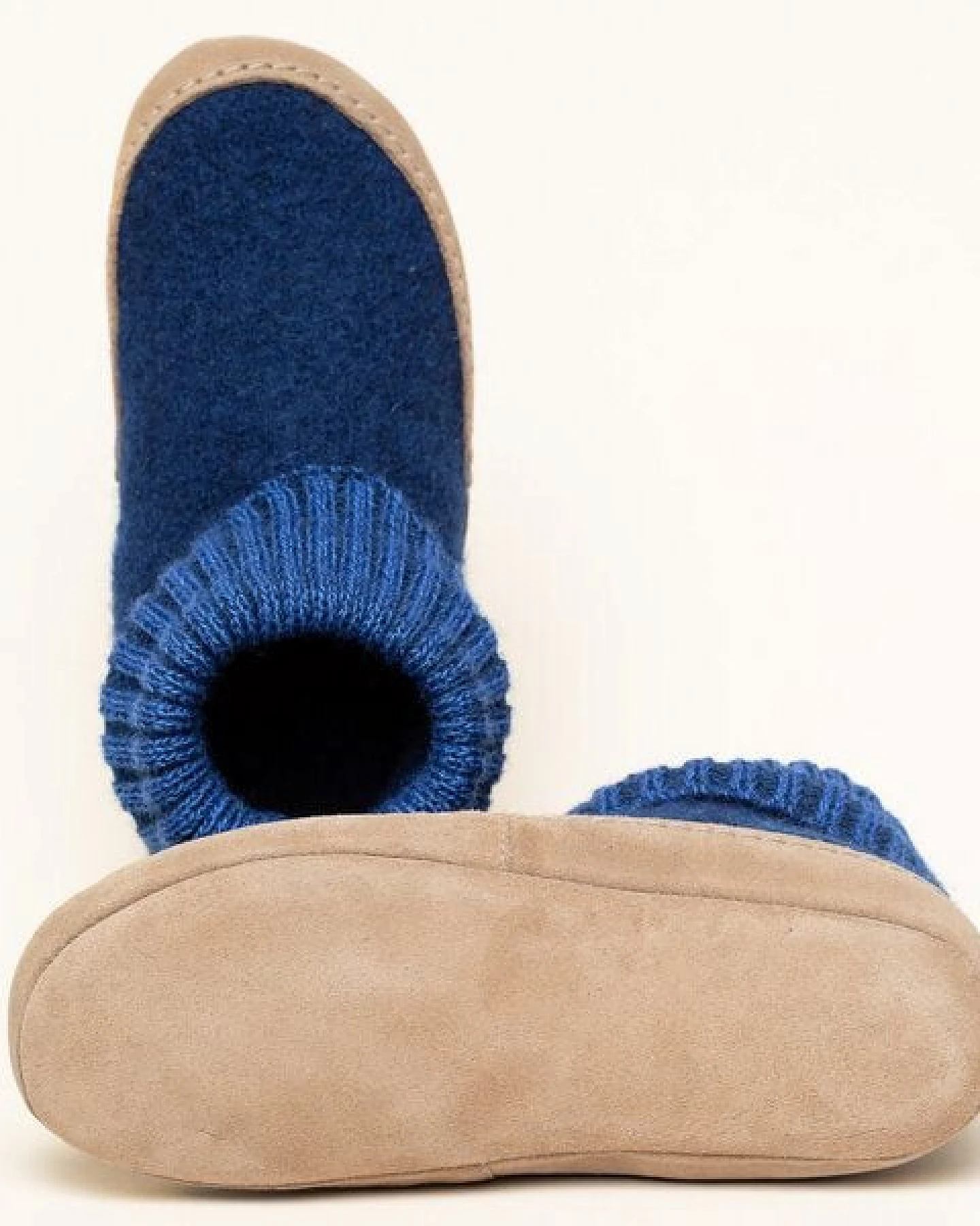 Gottstein Hüttenschuh Dakota - Hoher Filzhausschuh für Damen & Herren aus 100% Schurwolle mit extra bequemer Ledersohle & elastischem Strickbund – Ansicht 4