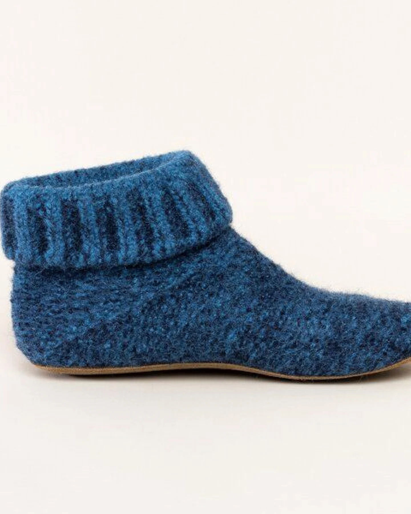 Gottstein Hüttenschuh Knit Boot aus 100% Schurwolle - Filz-Hausschuh made in Tirol – Ansicht 3