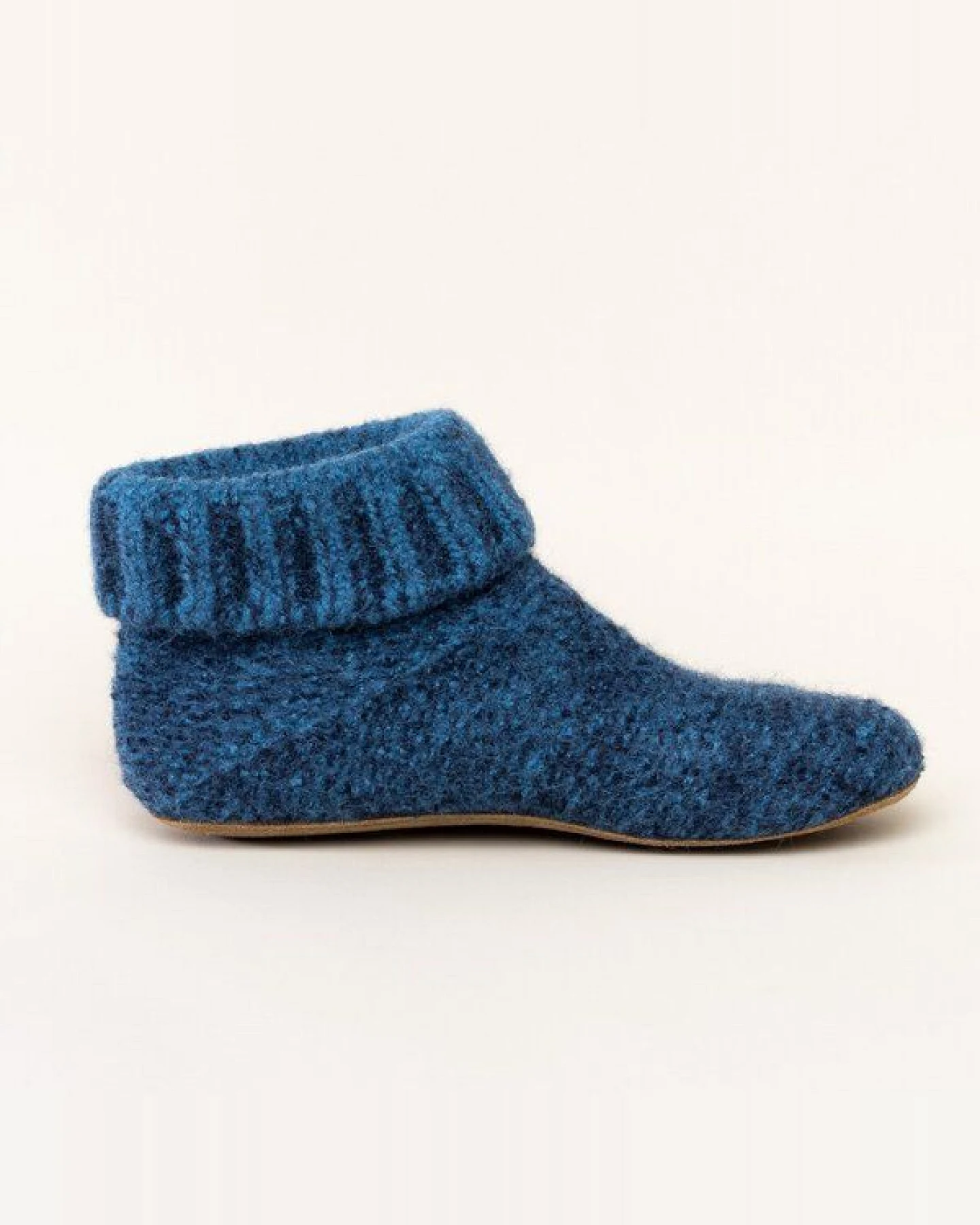 Gottstein Hüttenschuh Knit Boot aus 100% Schurwolle - Filz-Hausschuh made in Tirol – Ansicht 3