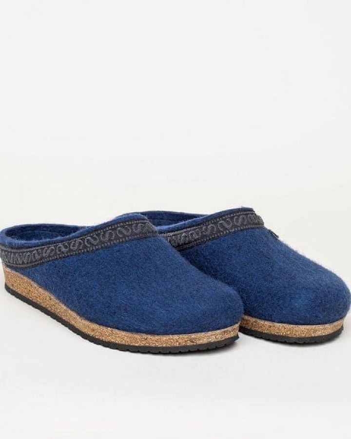 Blau