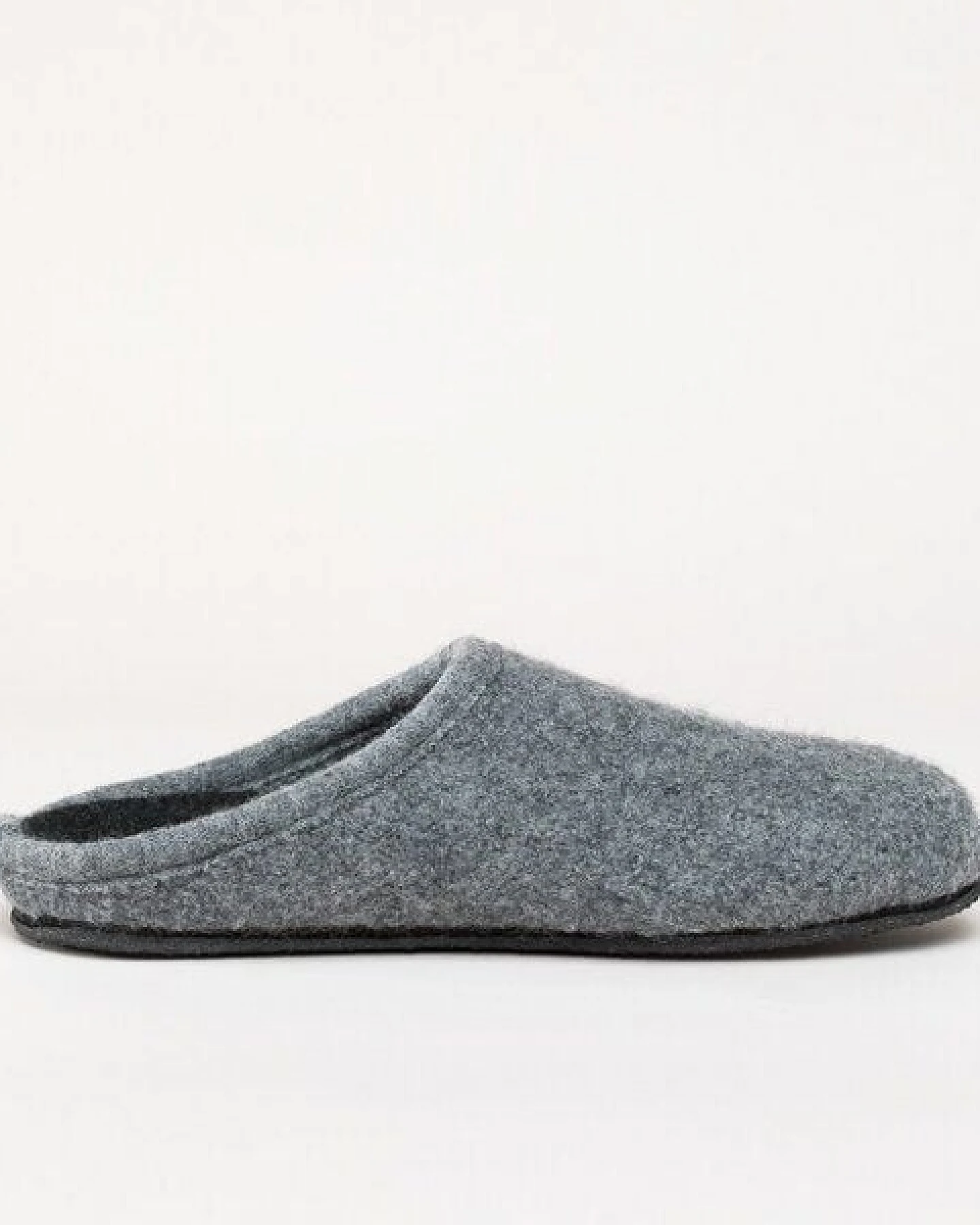 Gottstein Filz-Hausschuh ALP-COMFORT-FE - Damen & Herren Pantoffel aus 100% Schurwolle mit Komfort-Einlagesohle – Ansicht 2