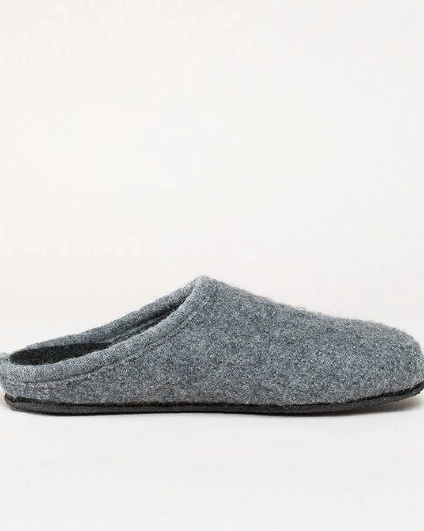 Gottstein Filz-Hausschuh ALP-COMFORT-FE - Damen & Herren Pantoffel aus 100% Schurwolle mit Komfort-Einlagesohle – Ansicht 2