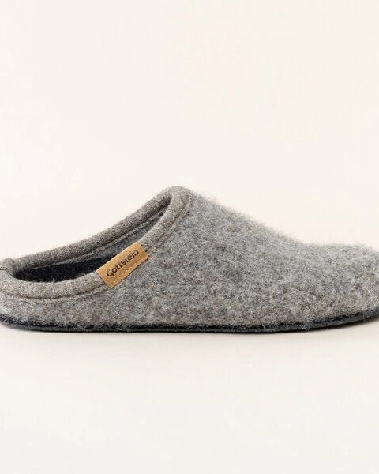 Gottstein Filz-Hausschuh ALP-COMFORT NATUR - Damen & Herren Pantoffel aus seltenen Schurwollen mit Komfort-Einlagesohle – Ansicht 4