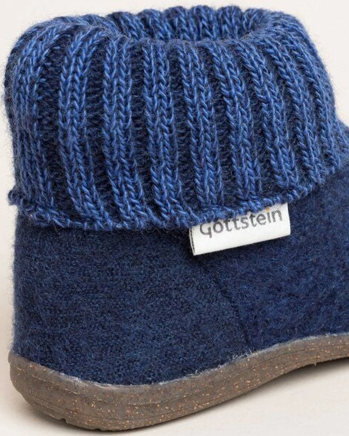 Gottstein Kinder Hüttenschuh Alpine Boot RU - Aus reiner Bio-Schafwolle für Jungen & Mädchen mit Gummisohle - Hausschuh Made in Tirol – Ansicht 4