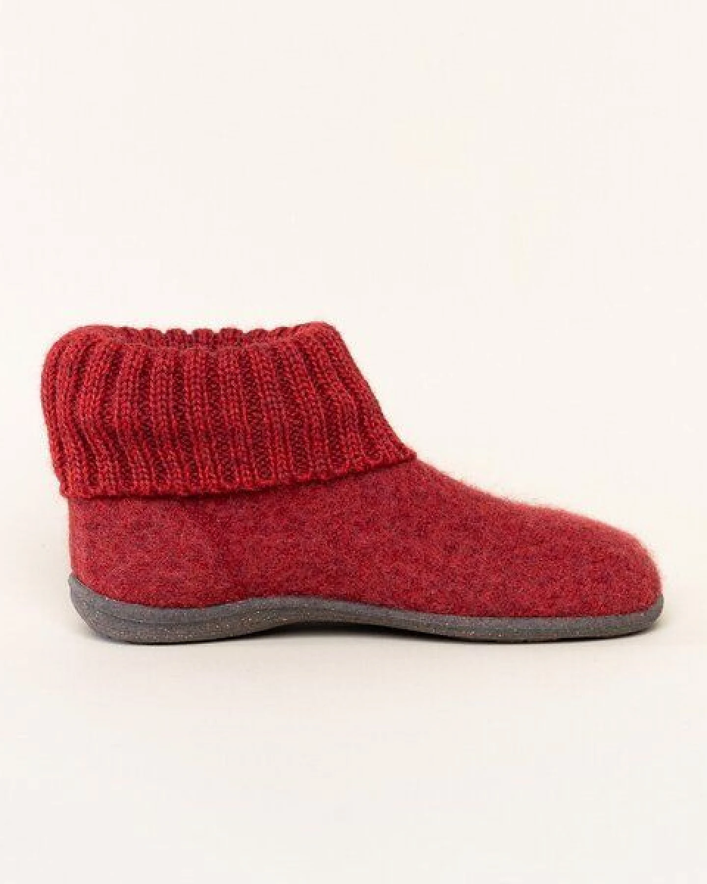 Gottstein Kinder Hüttenschuh Alpine Boot RU - Aus reiner Bio-Schafwolle für Jungen & Mädchen mit Gummisohle - Hausschuh Made in Tirol – Ansicht 2